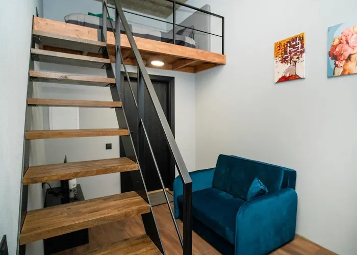 Teeny Tiny Lofts In Center Lägenhet